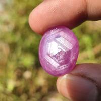 Cabochon de rubis d'étoile naturelle de haute qualité pierre précieuse de coupe ovale en vrac pour la fabrication de bijoux pour boucles d'oreilles
