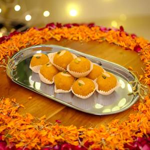 Plateau SS avec branche en laiton Plateau de service décoratif Base élégante en acier inoxydable avec un design de branche en laiton complexe Parfait - Product Image 5