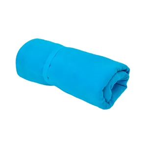 Serviette multisports personnalisée en liège pour gadgets promotionnels - Product Image 3