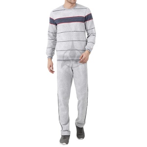 Chándal de hombre con precio al por mayor hecho en fábrica en color de contraste Diseño de logotipo personalizado Chándales de hombre a la venta personalizados - Product Image 1