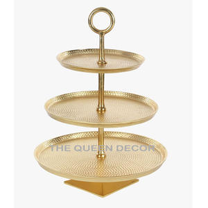 Soporte de pastel de metal de aluminio hecho a mano con pulido brillante de lujo Ideal para regalos de boda y exhibiciones de pasteles elegantes - Product Image 3