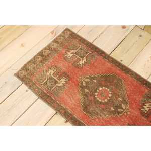 Tapis de 1,6 x 3,3 pieds, petit tapis turc vintage, tapis en laine rouge - Product Image 4