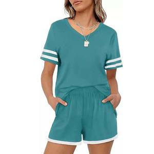 ชุดวอร์มเสื้อและกางเกงขาสั้นคอวีลายทางสำหรับสตรีชุดออกกำลังกาย - Product Image 3