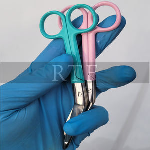 Kit de ciseaux et de pinces manuels en acier inoxydable 1 pièce, ensemble médical avec poignées imprimées par Raw to Fine - Product Image 2