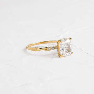 Arin/Oro de 18K/14K con diamantes naturales certificados GIA/IGI modernos, o diseños personalizados con anillos de diamantes MOQ bajos - Product Image 3