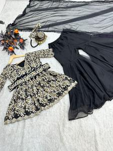 Dernier créateur Fab Zone Organza Soie Broderie Séquence Travail Costume Sharara Vêtements indiens et pakistanais - Product Image 3