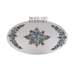 Mesa Auxiliar Redonda Plateada de Lujo con Ramo Floral Azul Pintado a Mano y Detalles Tallados Ornamentados para Decoración Clásica de Esquinas del Hogar - Product Image 3