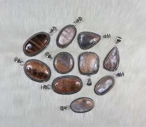 Colgante de joyería de diseñador para mujer Ajuste de bisel de forma mixta con piedra solar y piedras preciosas de piedra lunar Tamaño y estilo increíbles - Product Image 2