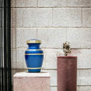 Petites urnes pour cendres humaines Urne pour cendres humaines Femme adulte Maman et papa Funérailles pour petits souvenirs, livrée avec un étui en velours noir - Product Image 6