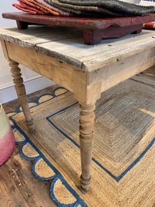 พรมปอกระเจาสีน้ำเงินธรรมชาติทำด้วยมือดีไซน์ทนทานพรมและชุดสำหรับตกแต่งบ้าน - Product Image 2