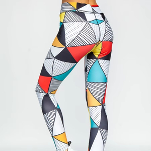 Mallas de gimnasio de cintura alta personalizadas para mujer, tela de punto de LICRA de poliéster cómoda, característica elástica, diseño estampado Sexy - Product Image 1