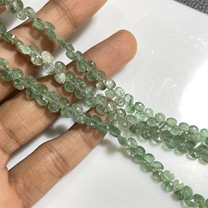 4-4,5 MM verde fresa facetada pequeña forma de corazón Briolette Beads, buena calidad al por mayor proveedor de cuentas de piedras preciosas - Product Image 2