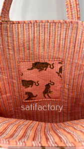 กระเป๋าผ้าควิลท์ผ้าฝ้ายพิมพ์ลายเสือสำหรับผู้หญิงเป็นมิตรกับสิ่งแวดล้อมทำด้วยมือสไตล์โบฮีเมียนแบบเปิดสำหรับซื้อของชำ - Product Image 4