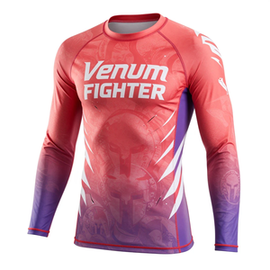 เสื้อแรชการ์ดวีนัมสำหรับผู้ชาย ผลิตจากโพลีเอสเตอร์ 100% เป็นมิตรต่อสิ่งแวดล้อม แขนยาว เหมาะสำหรับเล่นกีฬากลางแจ้งและว่ายน้ำ  รุ่นวีนัม ไฟท์เตอร์ แรชการ์ด - Product Image 3