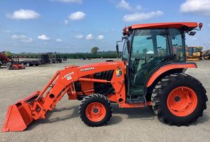 Tracteurs d'occasion à vendre, tracteurs agricoles compacts 4x4 avec chargeur, moteur diesel japonais, transmission par engrenages, pompe, moteur, boîte de vitesses - Product Image 3