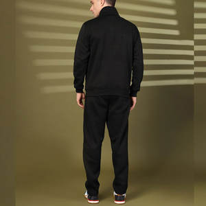 Chándal de invierno ajustado para hombre, conjuntos ecológicos de tela informal transpirable de alta calidad, logotipo impreso disponible - Product Image 2