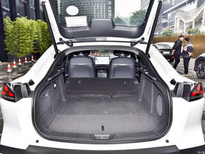 Auto Eléctrico de Lujo Usado de 2023, Marca MN-SL03EV, con Autonomía de 201-300 km y Batería de 50-70 kWh, en Venta - Product Image 6