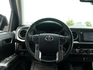 Toyota Tacoma SR5 2018 - Product Image 4