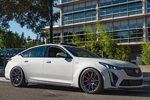 2023 ESCALADE CT5-V Black Wing Edición 120 Aniversario - Product Image 4