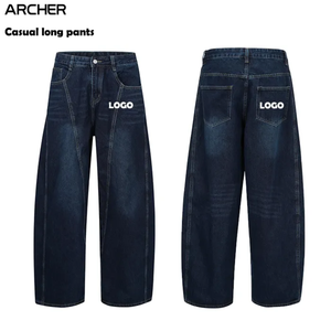 Pantalon en jean droit à jambe large et coupe ample avec logo personnalisé pour homme - Product Image 1