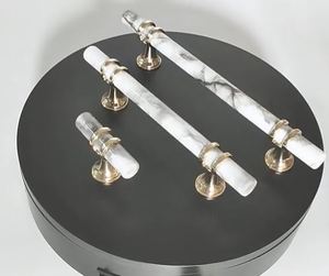 Poignée de tiroir en marbre poli de style nautique, écologique et de luxe, en matériau organique, taille personnalisable, design européen artisanal - Product Image 4