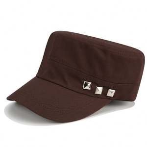 Casquette en coton pour hommes et femmes, casquette plate avec rivets, casquette de baseball décontractée, style polyvalent en gros - Product Image 4