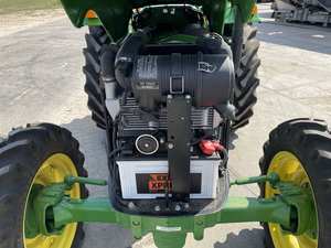 Tracteur à roues d'occasion 4x4 5310 2022 avec moteur de pompe 8 CV, roulement et engrenage - Rapport et inspection vidéo fournis - Product Image 6