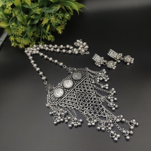 Proveedor indio directo Superventas Collar de cadena larga oxidada de alto grado de alta calidad Patrón geométrico Stud Pendientes Set-1 - Product Image 1