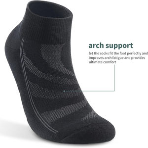 Chaussettes de sport unisexes en nylon de haute qualité, légères avec broderie 3D et résistance aux accrocs pour l'hiver et le sport. - Product Image 6