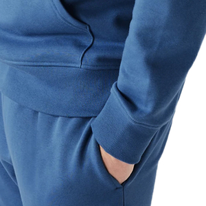 Sweat à capuche pour homme de style urbain, conçu pour un usage confortable, avec une forme épurée et un look décontracté élégant. - Product Image 5