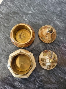 Caja de recuerdo de joyería de baratija de hueso antiguo de trabajo de latón para mujeres y niñas en caja de hueso con trabajo de latón para mujeres y niñas - Product Image 6