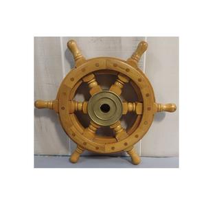 Phare et ancre en bois faits à la main décor nautique pour chalet de plage maison côtière et décoration de salon - Product Image 5