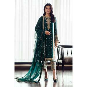 Ensemble de costume en mousseline de soie brodée pour femmes UF-505 - Product Image 1