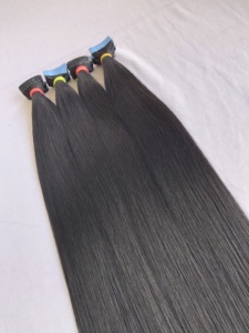 Precio al por mayor de exportación Cinta recta natural negra en 100% Extensión de cabello humano de templo indio de donante único de calidad superior natural - Product Image 5