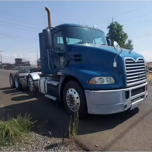 Camión Usado FOR-Macks CXU 613 PINNACLE Automático 2017 2018 en Perfecto Estado, Bajo Kilometraje, Envío a Todo el Mundo - Product Image 2