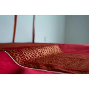 Vestidos de Novia Yaqot E Resham - Product Image 1