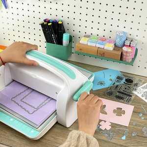 Machine de découpe et d'embossage manuelle A4 pour scrapbooking et cartes, outil artisanal, nouveau stock 2026, vente en gros usine - Product Image 4