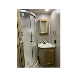 Remolque H-i-g-h-l-a-n-d R-i-d-ge L-i-g-h-t 272RLS USADO del 2017 con descuento, listo para la venta - Product Image 4