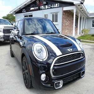 2017 MINI COOPER S 4 PUERTAS HATCHBACK FWD USADO LISTO PARA ENVÍO - Product Image 1