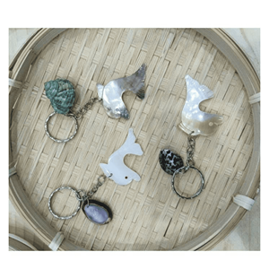 Seashell Keychain premium seashell material suitable for keyring <b>gifts</b> and bag charm decoration from Vietnam - Product Image 3