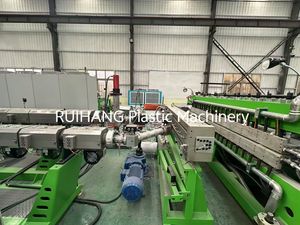 Ligne d'extrusion pour la fabrication de plaques alvéolaires en plastique PP pour coffrage, machines et équipements d'extrusion plastique - Product Image 2