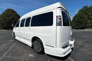 CHEVROLET EXPRESS 1500 EXPLORER CONVERSION VAN 2010 D'OCCASION CÔTÉ GAUCHE/DROIT - Product Image 2