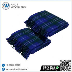 Manta de lana azul Douglas Diseño acogedor y elegante Nueva colección de mantas - Product Image 2