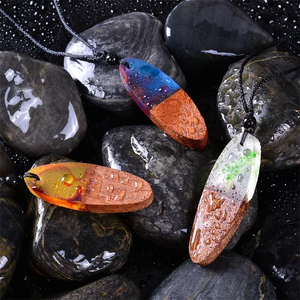 ของขวัญขายดีวินเทจยูนิเซ็กซ์สร้อยคอไม้เรซินจี้ไม้ของขวัญที่สมบูรณ์แบบการออกแบบวินเทจที่มีสีสันไม้และเรซิ่น - Product Image 1