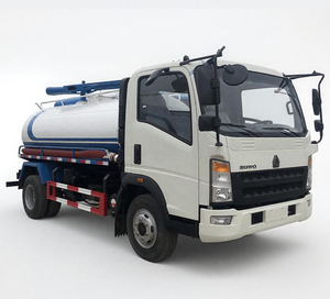 Buen Precio, Camión Cisterna de Succión Fecal HOWO de 3m3 y 5m3, Camión de Limpieza de Alcantarillado al Vacío en Venta - Product Image 1