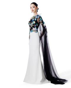 Vestido BUTTERFLY GARDEN _ vestido de noche de lujo de la marca local vietnamita - Product Image 2