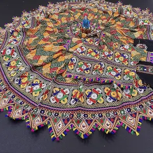 Indiase Traditionele Feestdagen Navratri Speciale Puur Katoen Bandhani Print Spiegel Werk Chaniya Choli Voor Vrouwen Dandiya