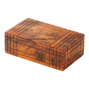 Boîte à puzzle unique de luxe en bois de mangue éco-responsable, sculptée à thème Amour, pour souvenirs, bijoux, clés et petits objets - Product Image 4