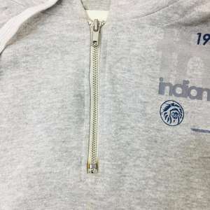 Sudadera con Capucha Unisex 100% Algodón con Logotipo Personalizado del Fabricante OEM, Impresión de Letras en Relieve 3D, Sudadera de Forro Polar Estilo Urbano para Hombre - Product Image 3