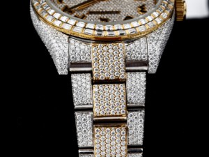 Reloj analógico de acero inoxidable para hombre de lujo antiguo VVS Clarity Moissanite Diamond Studded 20mm Premium Quality Glass Business - Product Image 5